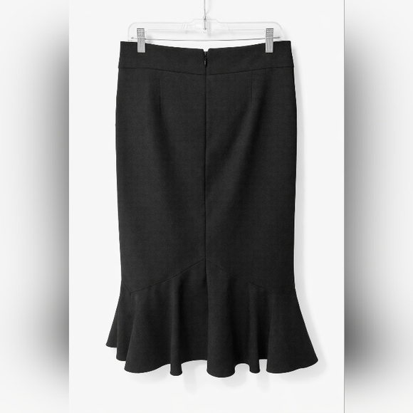 NWT 7th Avenue Asymmetrical Cascading Black Ruffle Suiting Stretch Skirt - Picture 4 of 5
